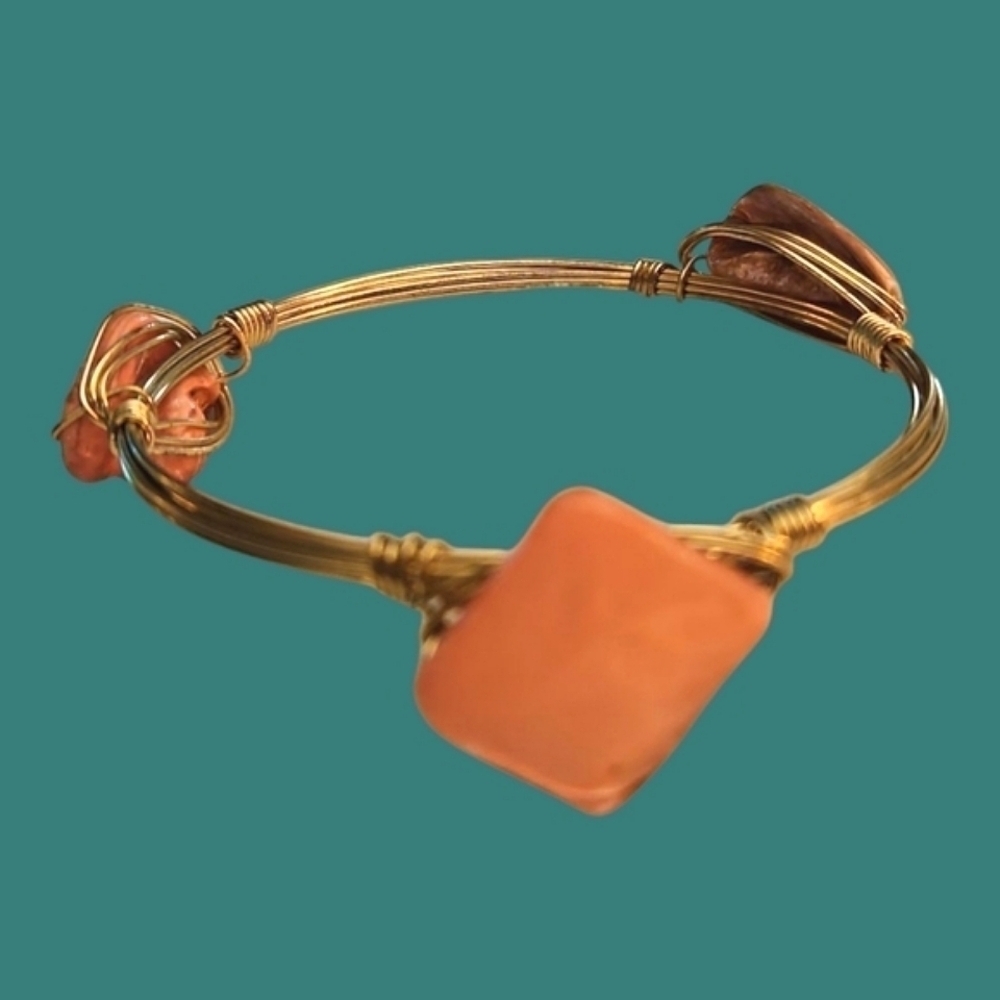 Vtg Goldtone Wire Wrapped Pink Shell Bangle Bracelet
